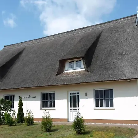 Holiday home In Garz Mit Terrasse Und Grill *